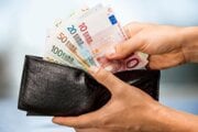 Radnica chcela zvýšiť dane z nehnuteľností už vlani. 