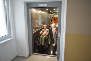 Nový výťah uľahčil pohyb klientom a prácu ošetrovateľom.