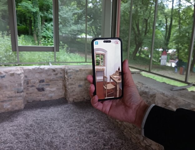 Rozšírená realita, ktorá vás prevedie príbytkom mnícha  na Zobore (zdroj: Pavol Urbánek)