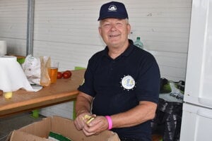 Jozef Tomko pracuje na železnici už 46 rokov.  