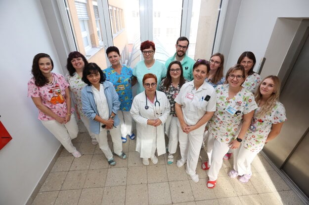 Časť tímu detského oddelenia MNO (zdroj: Městská nemocnice Ostrava (MNO))
