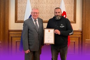 Niektorých Slovákov Putin oceňuje, iných posiela do mlynčeka na mäso (Dezinfomaják #36)