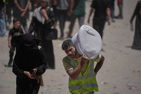 Izrael nedávno oznámil plán na presťahovanie všetkých dvoch miliónov obyvateľov Pásma Gazy do malej „humanitárnej zóny“ v meste Rafah pri hraniciach s Egyptom.