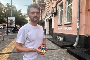 Cez deň právnik, v noci vojak. Ako dobrovoľníci chránia kyjevské nebo pred ruskými dronmi