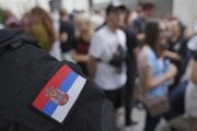Člen srbskej polície. Ilustračné foto