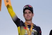 Belgický cyklista Wout van Aert po víťazstve v 21. etape Tour de France 2025.