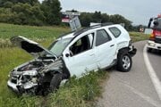 Dopravná nehoda medzi Prievidzou a Nedožermi-Brezanmi.