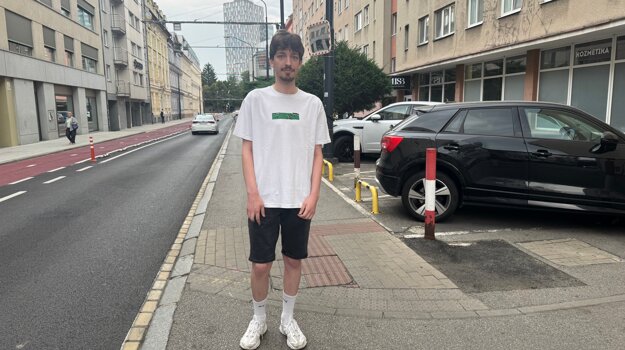 Jakub Koponec sa o spoločenské dianie zaujíma.