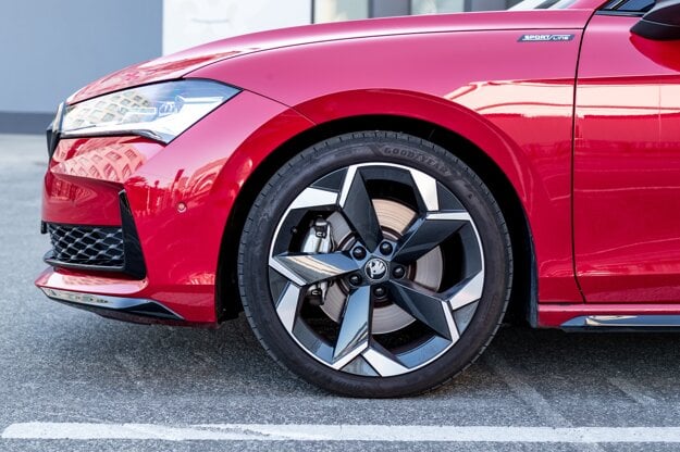 Škoda Superb Sportline (zdroj: Marek Čepa)