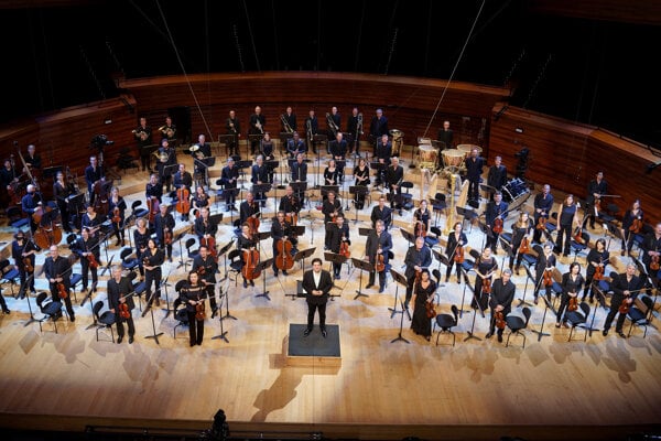 L'Orchestre National de France predstaví na BHS zostavu diel inšpirovaných etnickou hudbou.