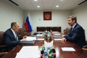 Ministri Lavrov a Blanár počas rokovaní v New Yorku.