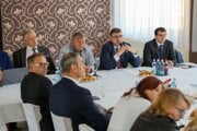 O problémoch ako je konsolidácia a rozpočty sa diskutovalo aj na stretnutí Združenia miest a obcí Hornej Nitry so Združením miest a obcí Slovenska. 