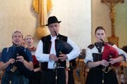 Gajdoši na slávnostných svätých omšiach.