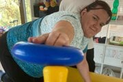 Lucia Čambálová z Horných Orešian potrebuje pravidelné rehabilitácie.