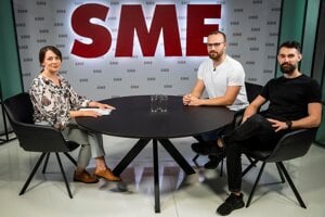 Denisa Prokopčáková, Tomáš Havran a Marek Karman v podcaste Vizita.