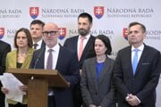 Spoločná tlačovka opozičných strán.
