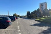 Do 7. novembra nebude možné parkovať pod sídliskom.
