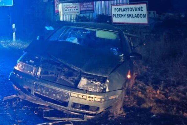 Na mieste dopravnej nehody v katastri Podbrezovej.