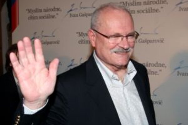 Ivan Gašparovič voličov v Trenčianskom kraji presvedčil viac ako ľudí v iných krajoch.