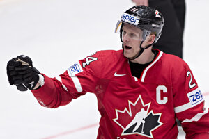 Kanadu vedie na majstrovstvách sveta ako kapitán Corey Perry.
