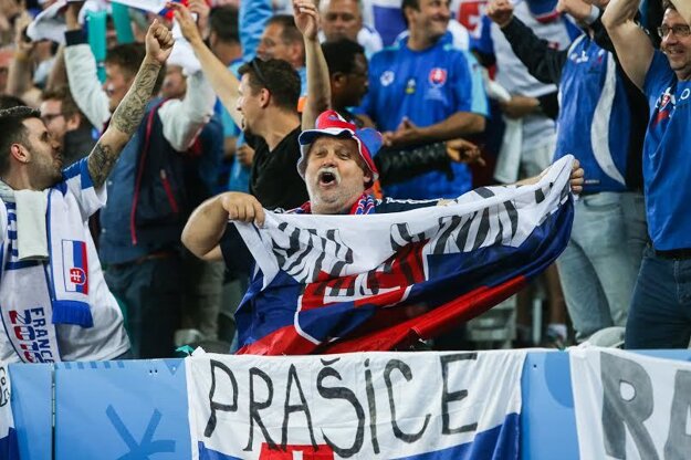 Väčšiu radosť mali po bezgólovom rezultáte jednoznačne slovenskí priaznivci.