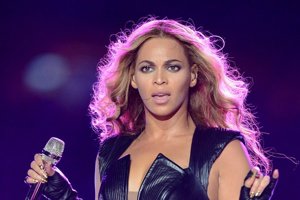 Štedrí. Manželia Jay Z a Beyoncé nakúpili chlast za 100–tisíc dolárov.
