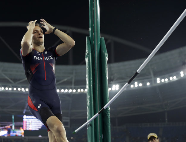 Lavillenie svoj posledný pokus nezvládol a ako obhajca zlata skončil až druhý.