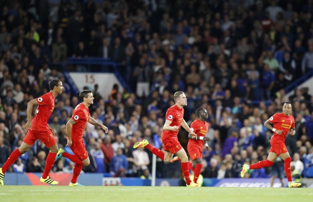 Víťazný gól Liverpoolu dal Jordan Henderson (uprostred).