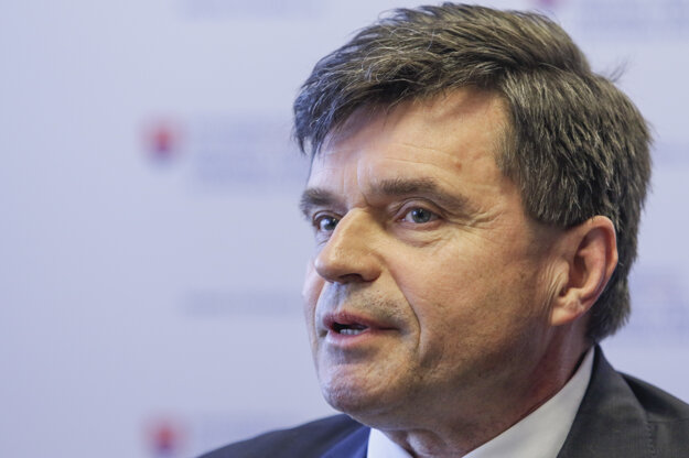 Minister školstva, vedy, výskumu a športu Peter Plavčan.