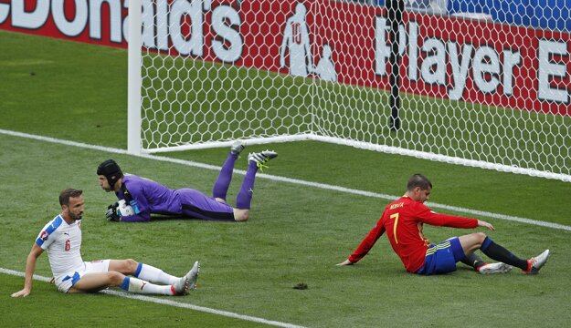 Petr Čech si zahral aj na majstrovstvách Európy vo Francúzsku.