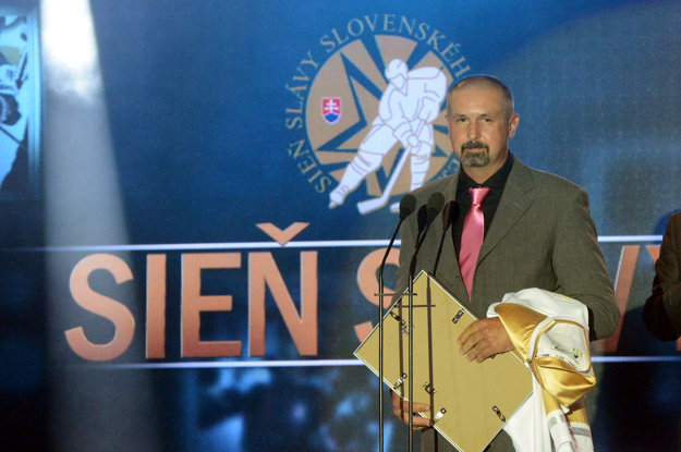 Zdeno Cíger sa stal v roku 2004 zatiaľ posledným členom SSSH.