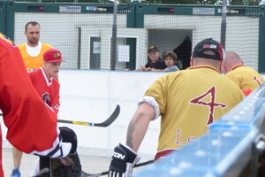Skalická hokejbalová liga, semifinále Indiáni - Legendy