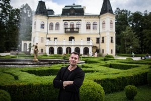 Július Barczi.