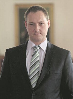 Dekan doc. JUDr. Eduard Burda, PhD.