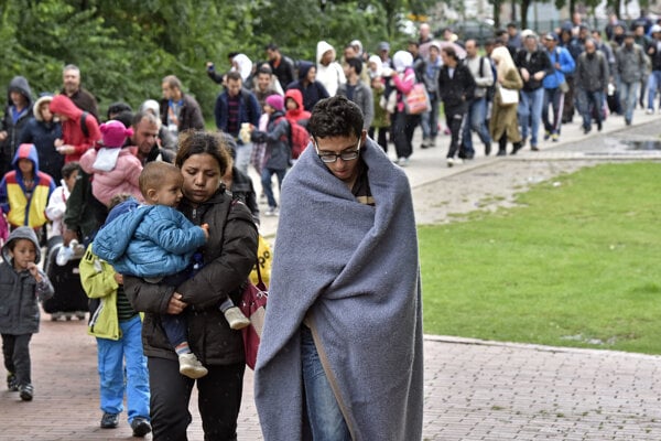 Utečenci z Pakistan podpálili matrace v gréckej ubytovni