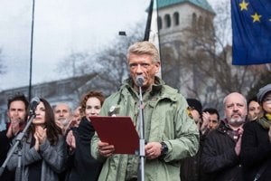 15. apríl 2018, Bratislava. Richard Stanke na protestnom zhromaždení Za slušné Slovensko v Bratislave.