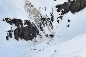 Záchranári zasahujú vo švajčiarskom lyžiarskom stredisku Crans-Montana.