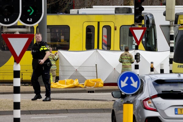 Uzavreté miesto útoku v električke v Utrechte