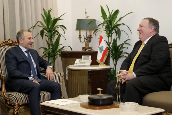 Pompeo je na návšteve Libanonu, USA uvalili ďalšie sankcie na Irán