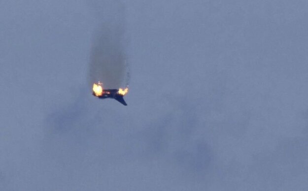 Horiaca stíhačka Eurofighter.