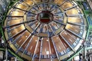 Súčasťou LHC je aj tento obrovský magnet.