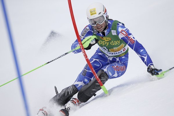 switzerland_alpine_skiing_world_cup22500_r3596_res.jpg