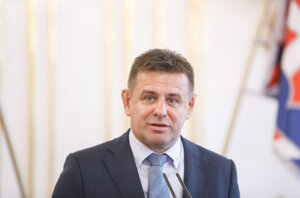 Podpredseda slovenskej vlády a minister životného prostredia László Sólymos.