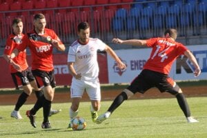 Futbalistom Bardejova nepridala v neutešenej situácii na pohode ani prehra s Liptovským Mikulášom.