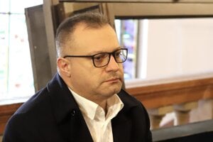 Šéfa Tiposu Jána Barcziho súd pustil na slobodu, rovnako ako vedúceho IT oddelenia spoločnosti.