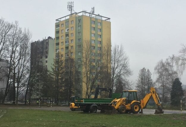 Pondelok ráno na Mukačevskej ulici.