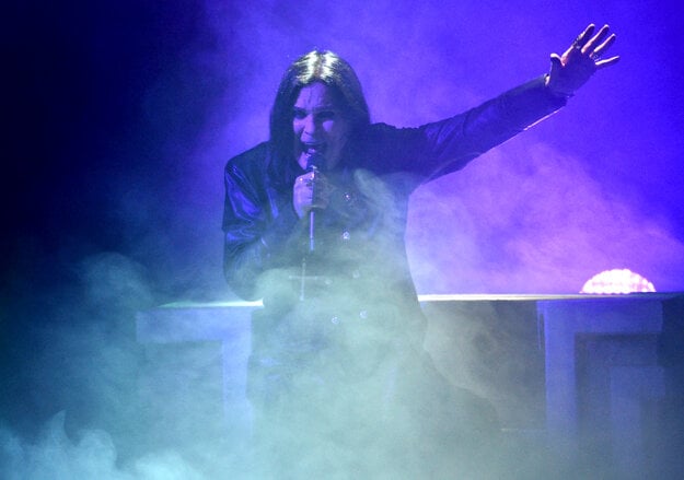 Ozzy Osbourne na archívnej fotografii. (zdroj: SITA/AP)