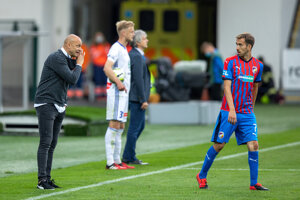 Adrián Guľa ako tréner Viktorie Plzeň.
