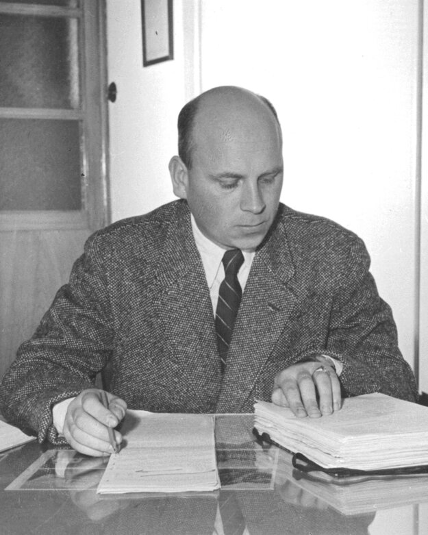 Viliam Sokolík pôsobil v Matici slovenskej v Martine. Bol vedúcim oddelenia fotodokumentačných zbierok v jej literárnom archíve.