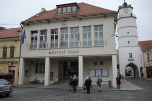 Mestský úrad Trenčín. 